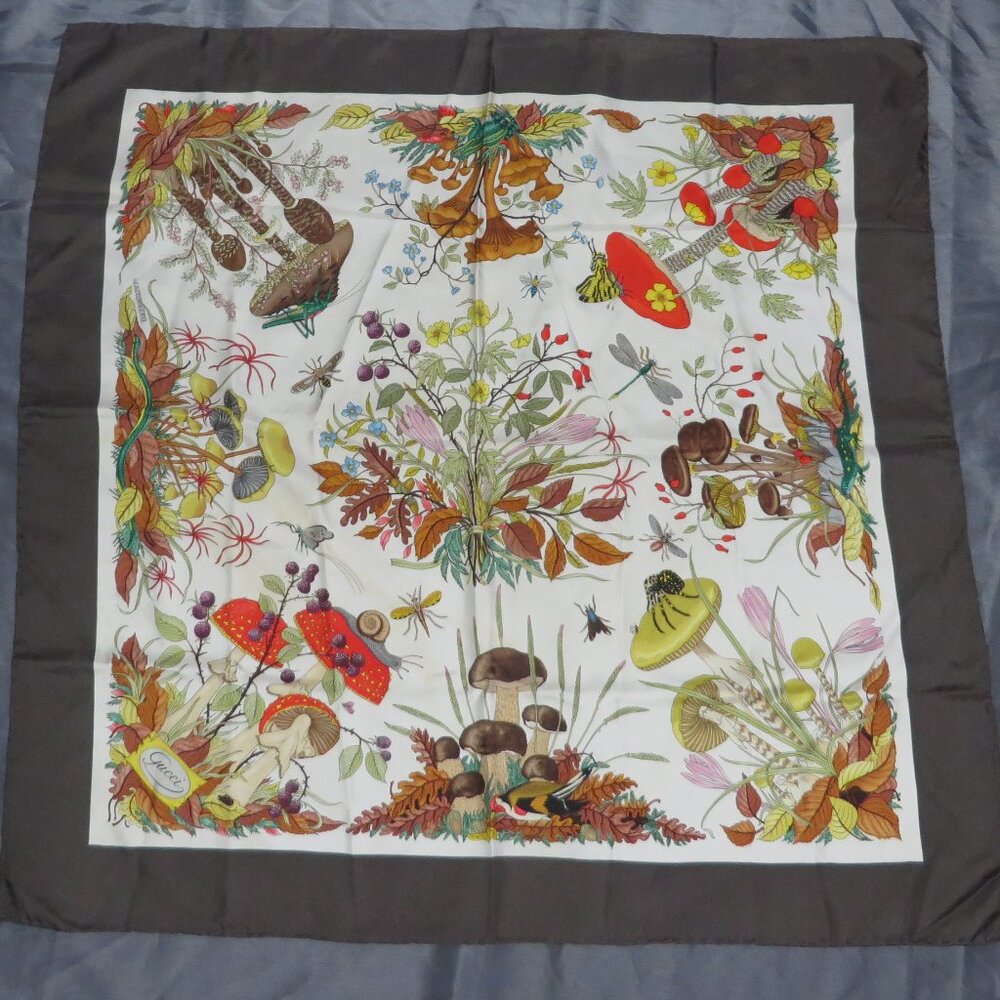❤️60's GUCCI V Accornero Silk Scarf Floral Bugs Butterflies Frog Mushrooms